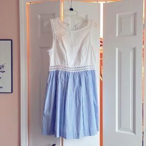Lilly Pulitzer Sundress: Size 10 : white & seersucker